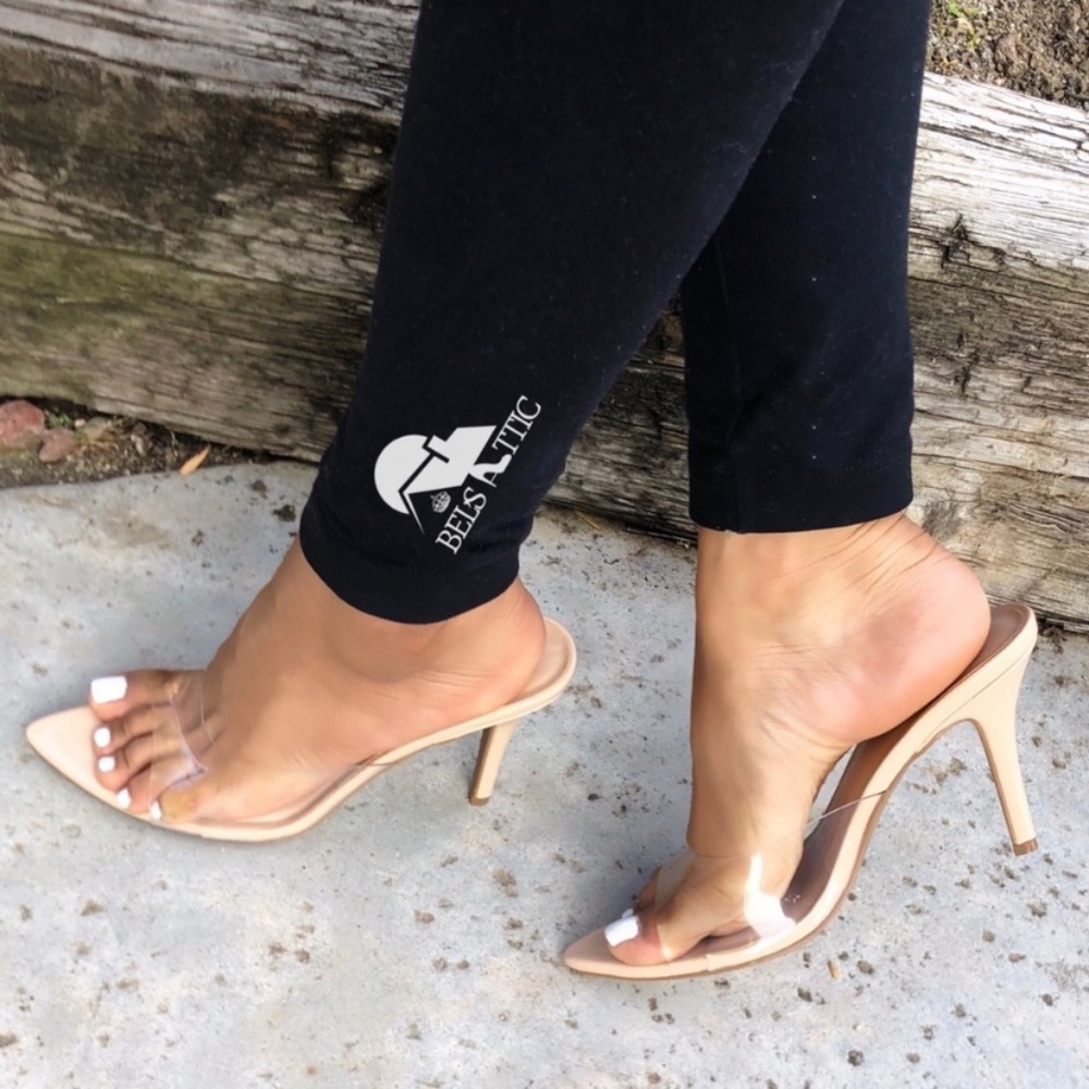*reposh Size 6 clear/nude heels